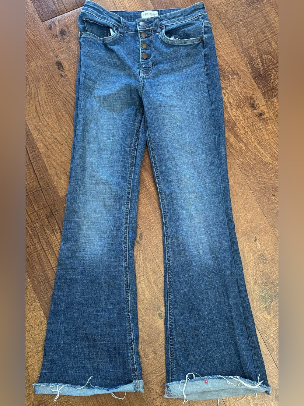 American rag off the rack boot cut women’s jeans Size 26/5 - Picture 2 of 9